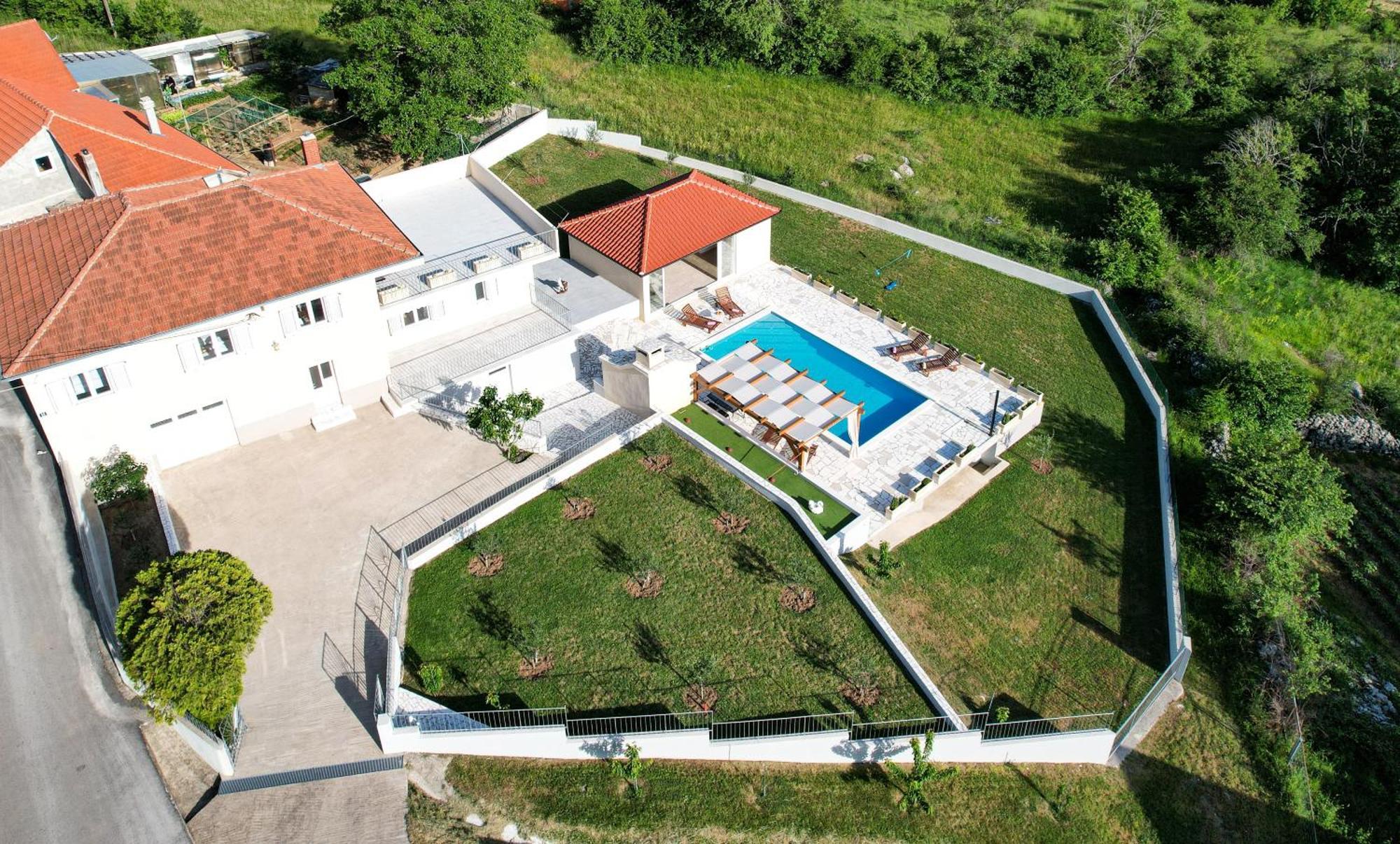 Villa Gorana For 10 With Large Private Pool Sutina Kültér fotó